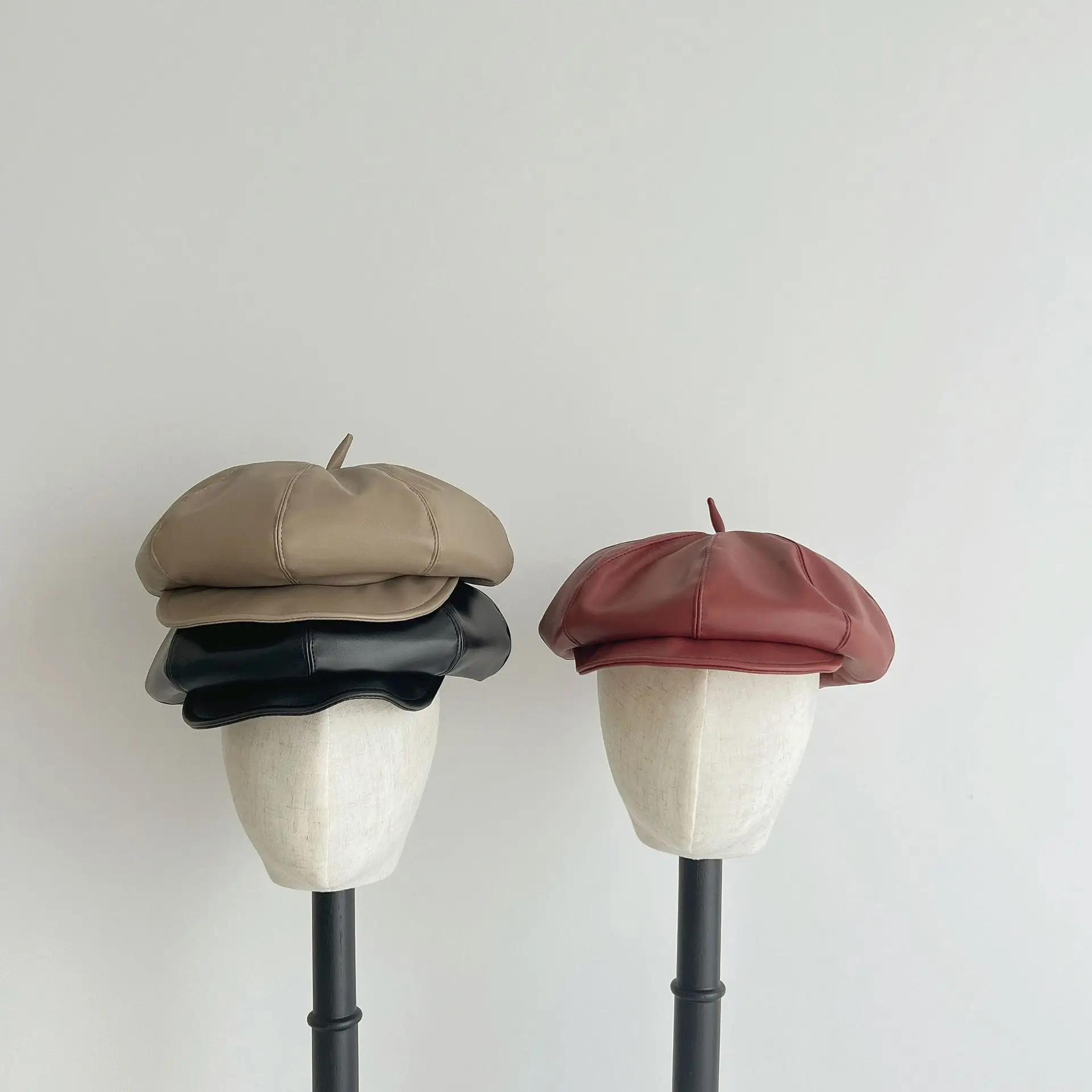 Korean Duckbill Cap for Girls Black Red Winter 2026