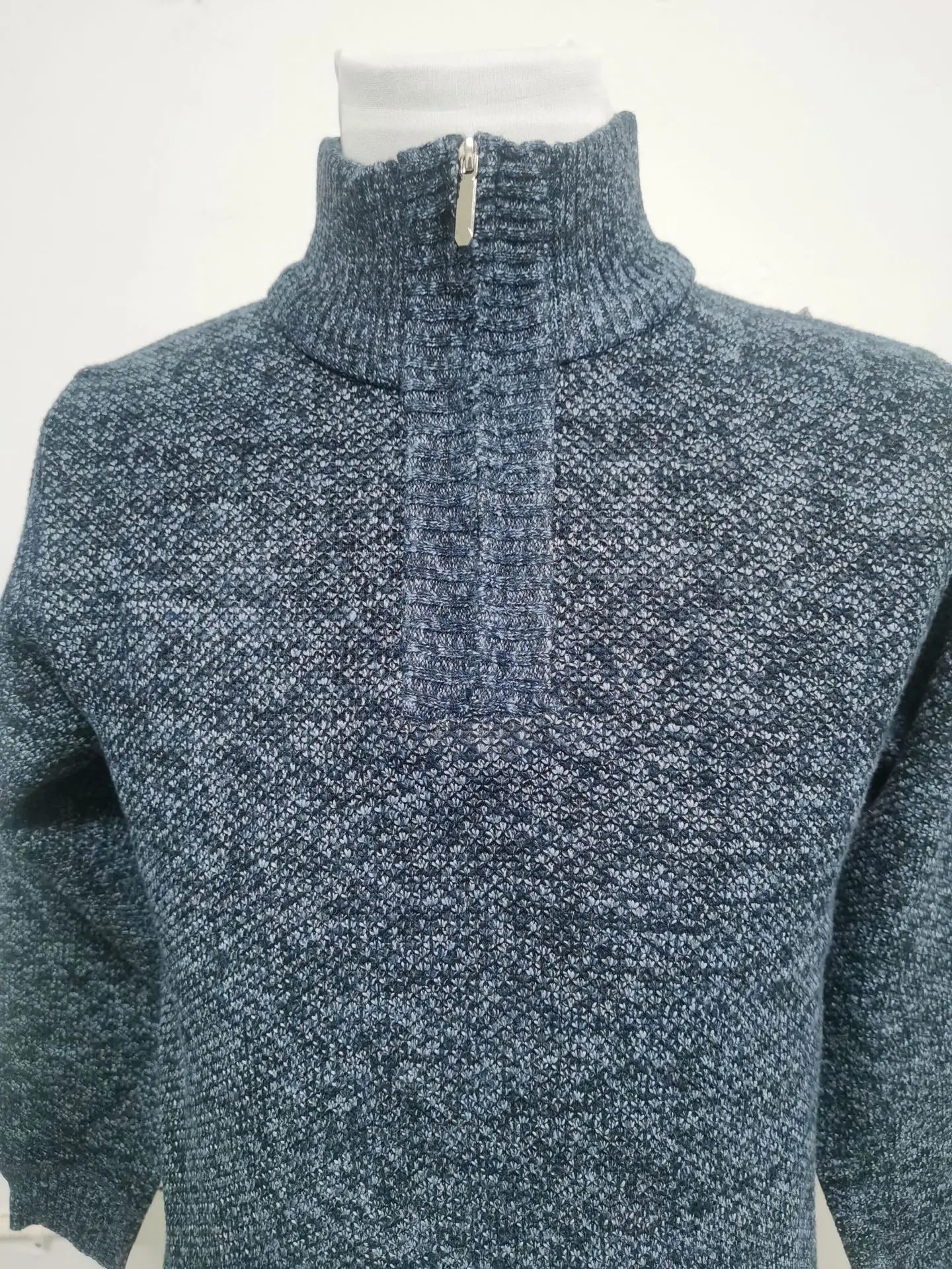 Men Grey Knit Crossbody Zipper Pullover — feature 19