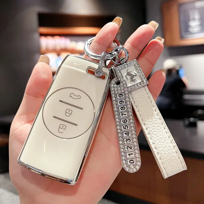 Suitable for Chery Tiggo 3X5X7, Starway Tx, Chasing Wind Et-I, Lingyun Lanyue Tpu Car Full-Cover Key Case, Cute and Fun