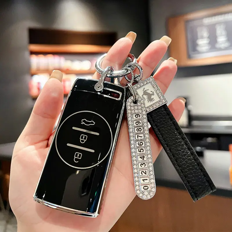 Suitable for Chery Tiggo 3X5X7, Starway Tx, Chasing Wind Et-I, Lingyun Lanyue Tpu Car Full-Cover Key Case, Cute and Fun