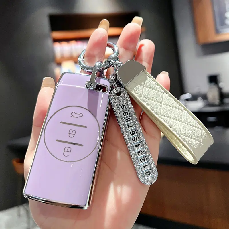 Suitable for Chery Tiggo 3X5X7, Starway Tx, Chasing Wind Et-I, Lingyun Lanyue Tpu Car Full-Cover Key Case, Cute and Fun