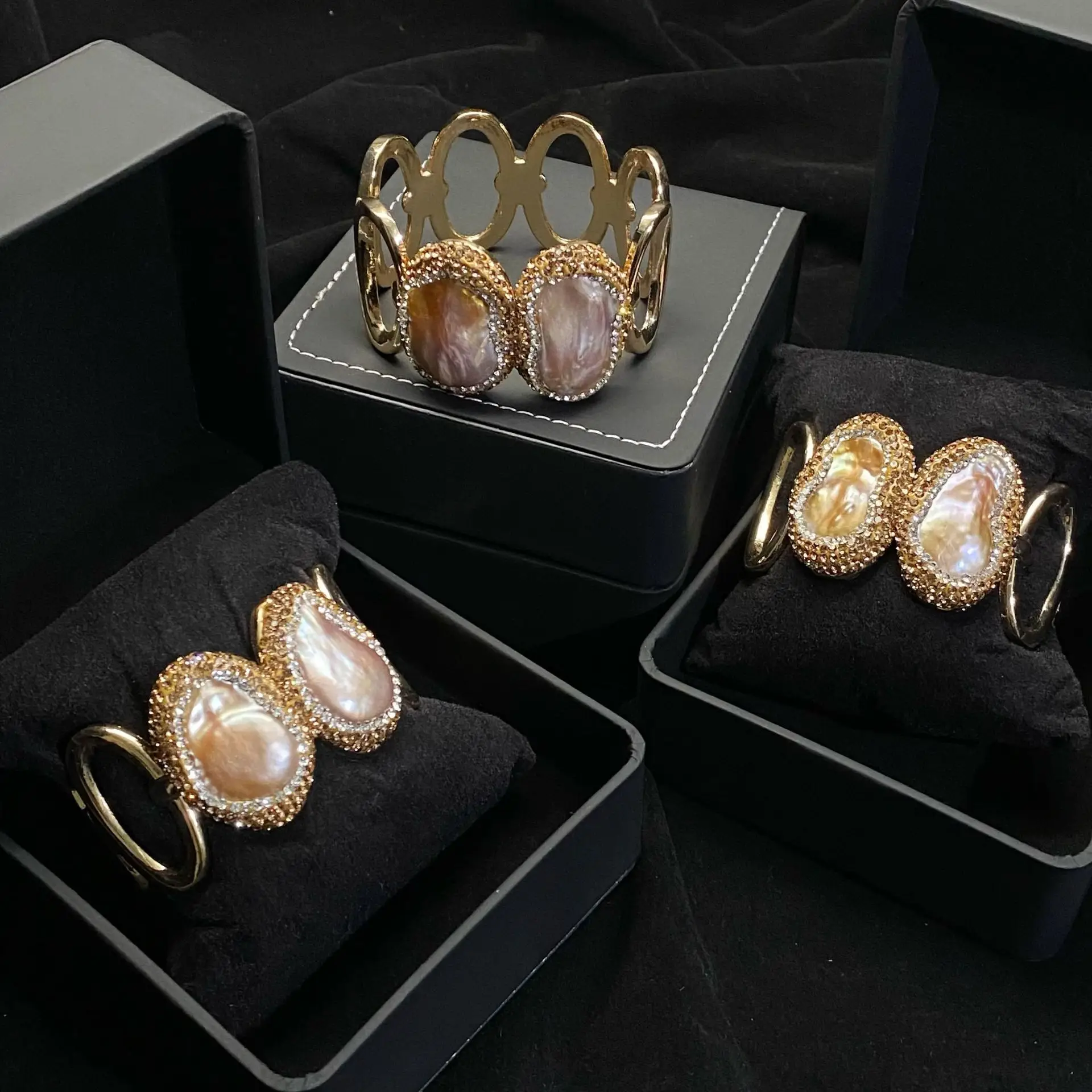 Gold Pearl Bracelets Set for Women — feature 3