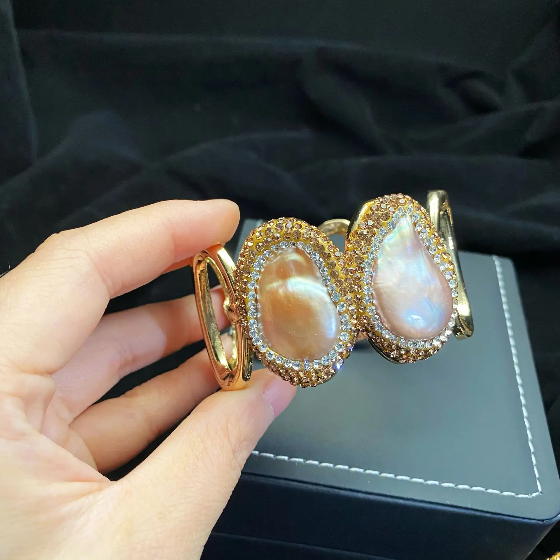 Gold Pearl Bracelets Set for Women — feature 8