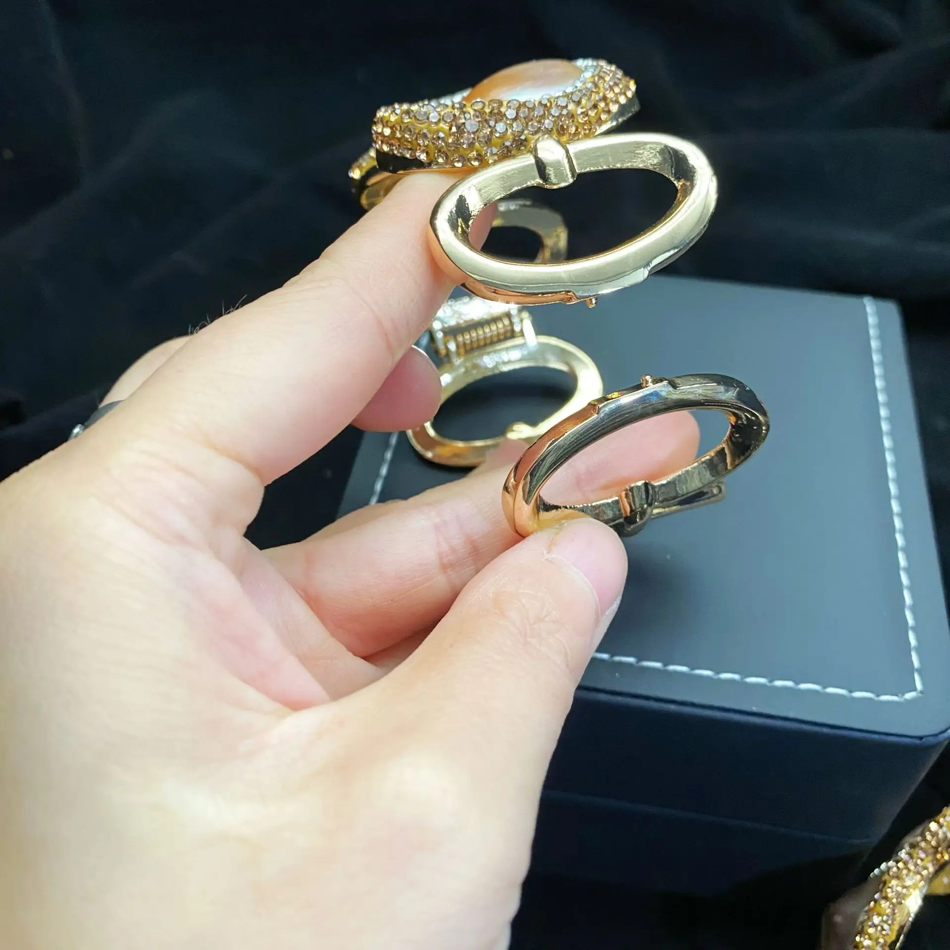 Gold Pearl Bracelets Set for Women — feature 9