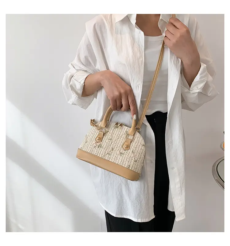 Vintage Lace Embroidered Women's Shoulder Bag 2023 — feature 15