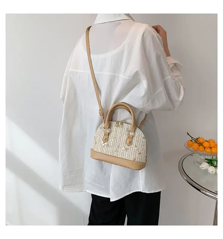 Vintage Lace Embroidered Women's Shoulder Bag 2023 — feature 16
