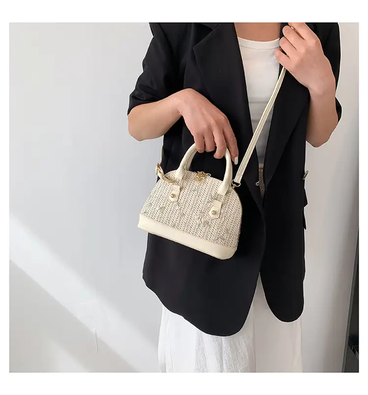 Vintage Lace Embroidered Women's Shoulder Bag 2023 — feature 20