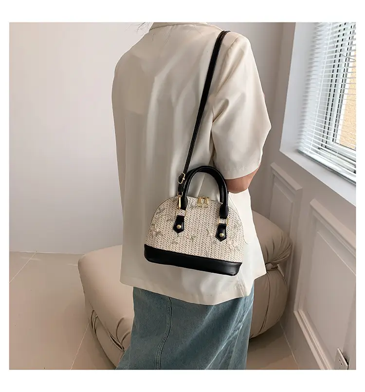 Vintage Lace Embroidered Women's Shoulder Bag 2023 — feature 26