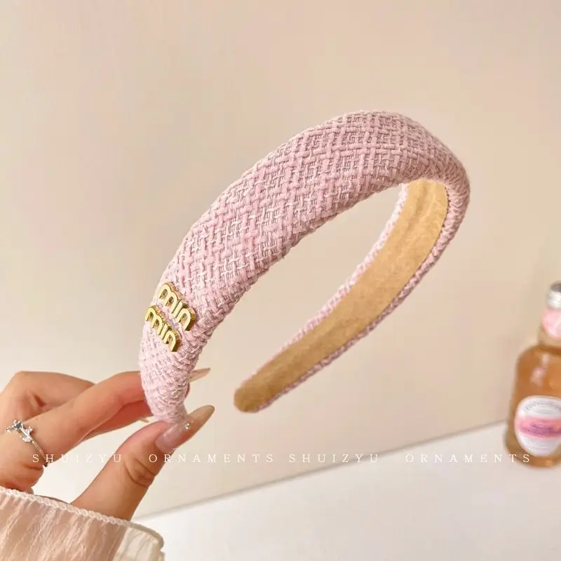 Women's Soft Fleece Skull Top Headband for Winter - Image 3