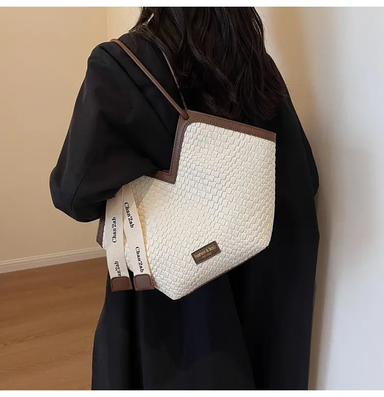 Women Retro Quilted Shoulder Bag Brown White 2024 — feature 19