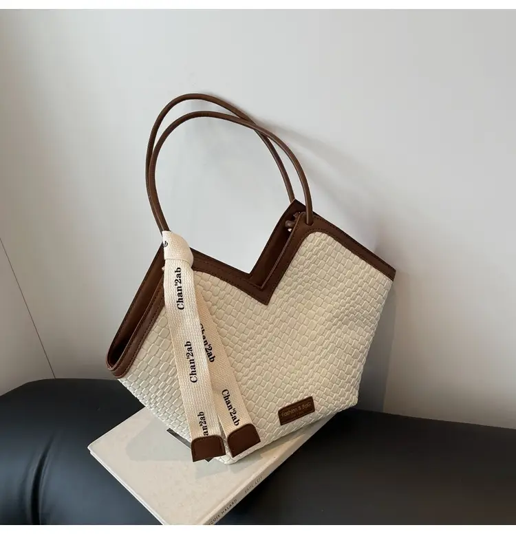 Women Retro Quilted Shoulder Bag Brown White 2024 — feature 32