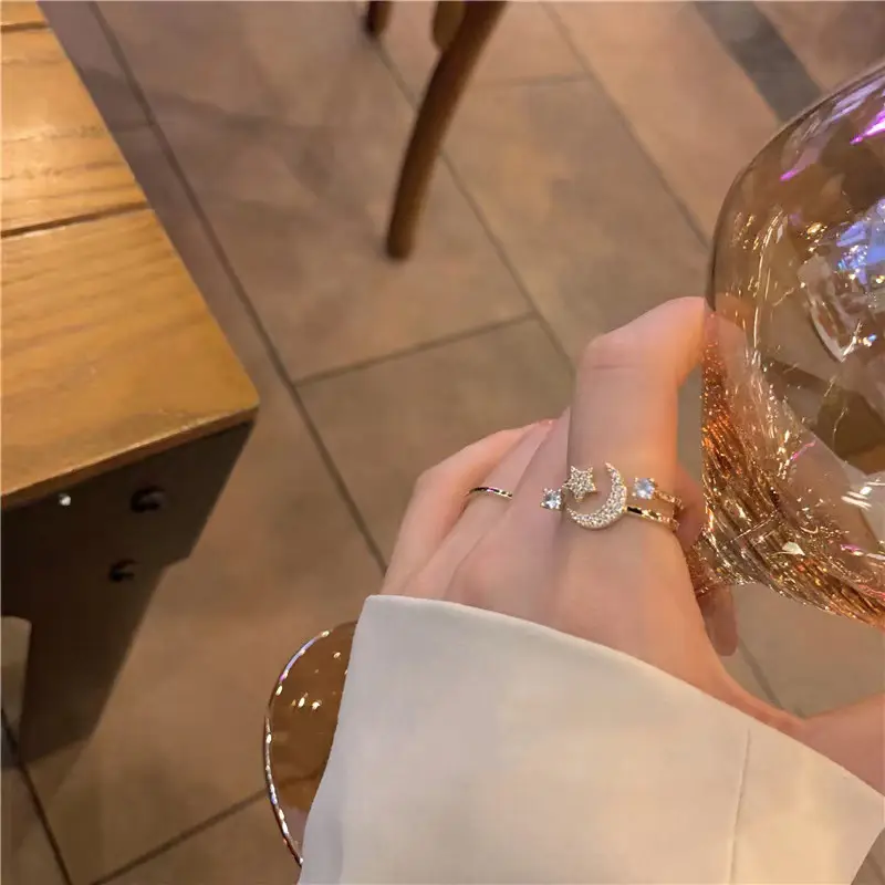 Gold Star Moon Zircon Ring for Women β feature 3