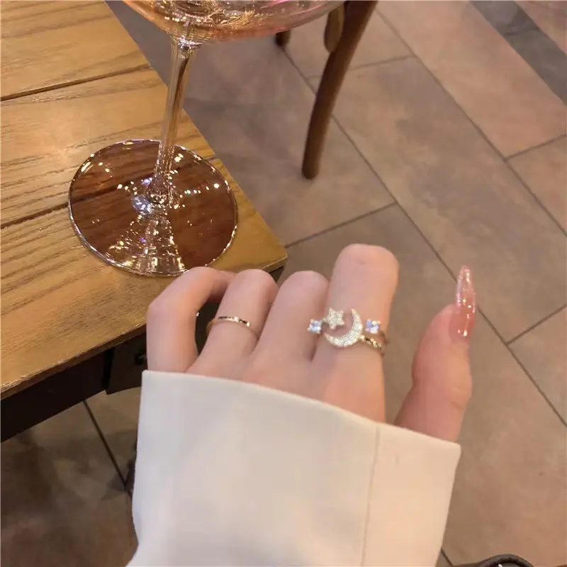 Gold Star Moon Zircon Ring for Women β feature 6