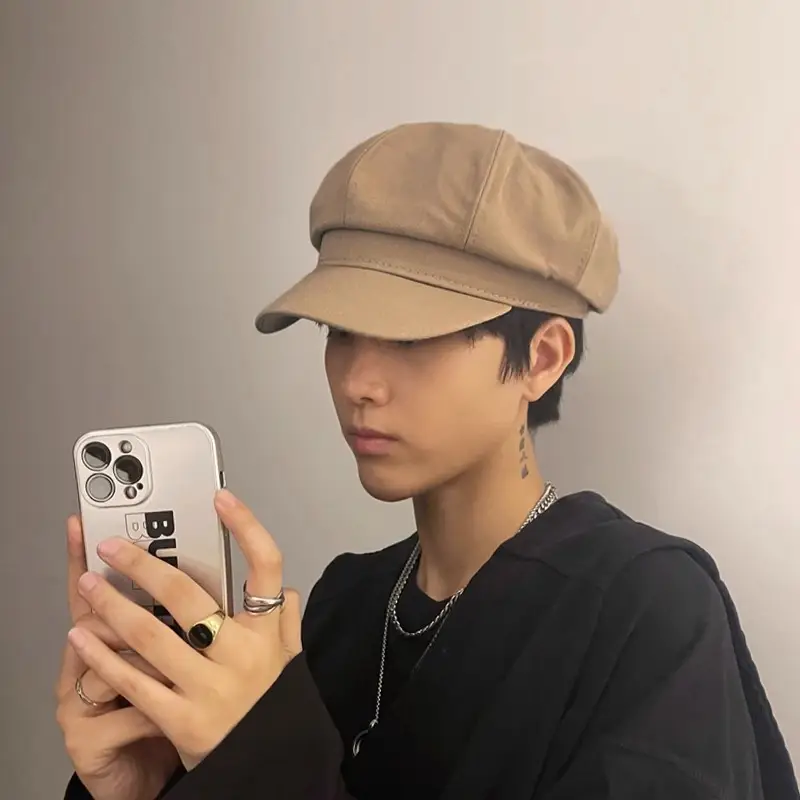 Korean Trendy Men's Black Beret Cap for Winter - Image 2