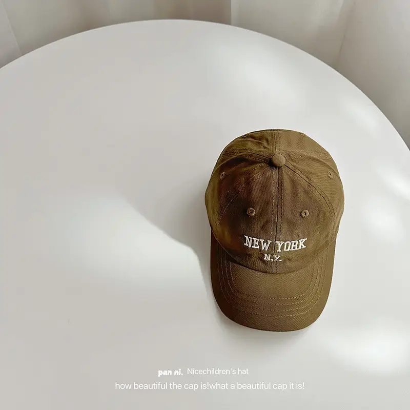 Children's New York Letter Cap Set Brown Black White