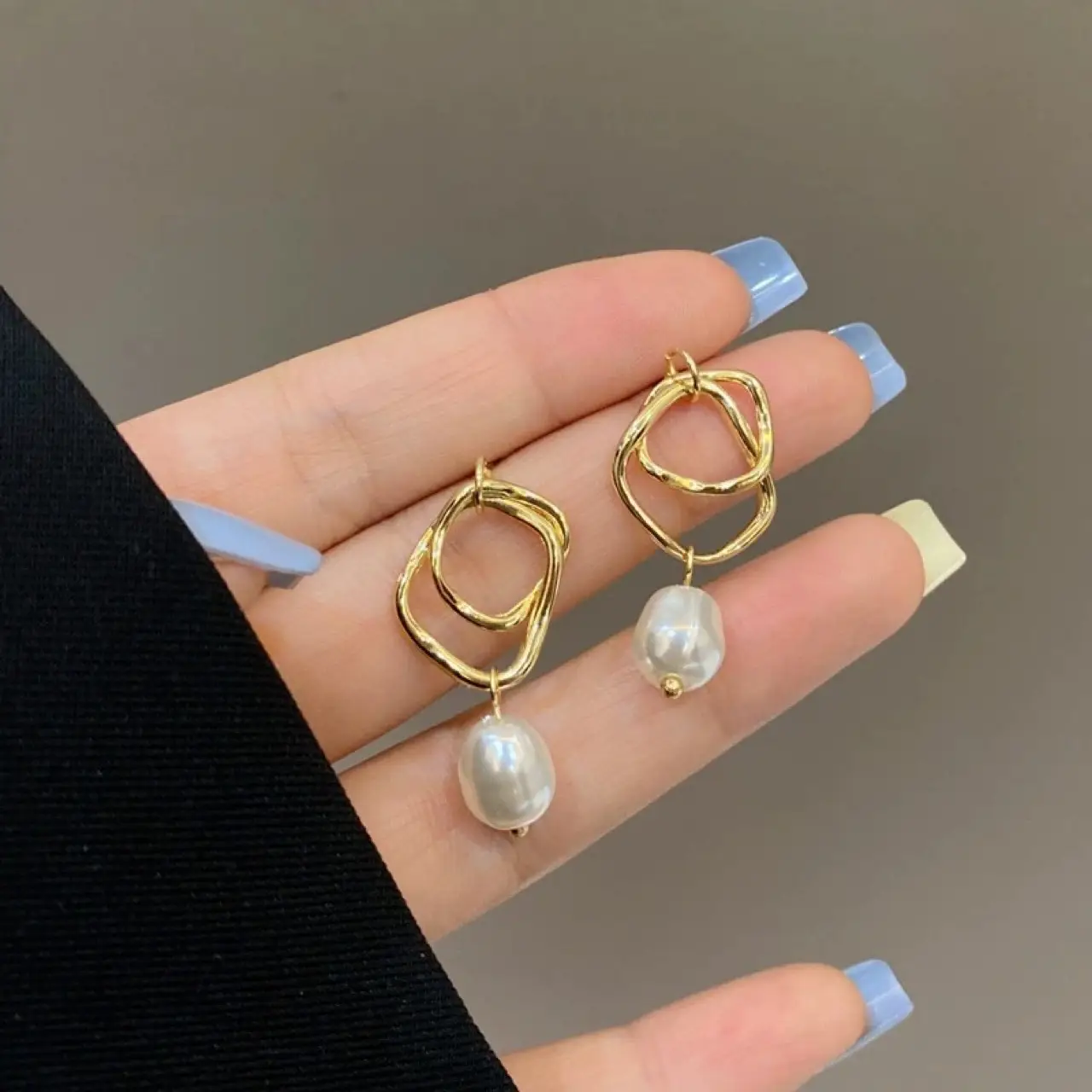 S925 Gold Pearl Geometric Earrings for Women - Image 3