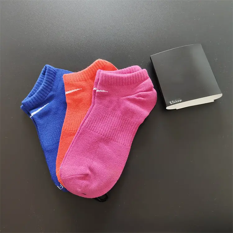 Suwannike mid-calf length socks thickened towel bottom thin basketball socks three pairs long mid-calf short socks