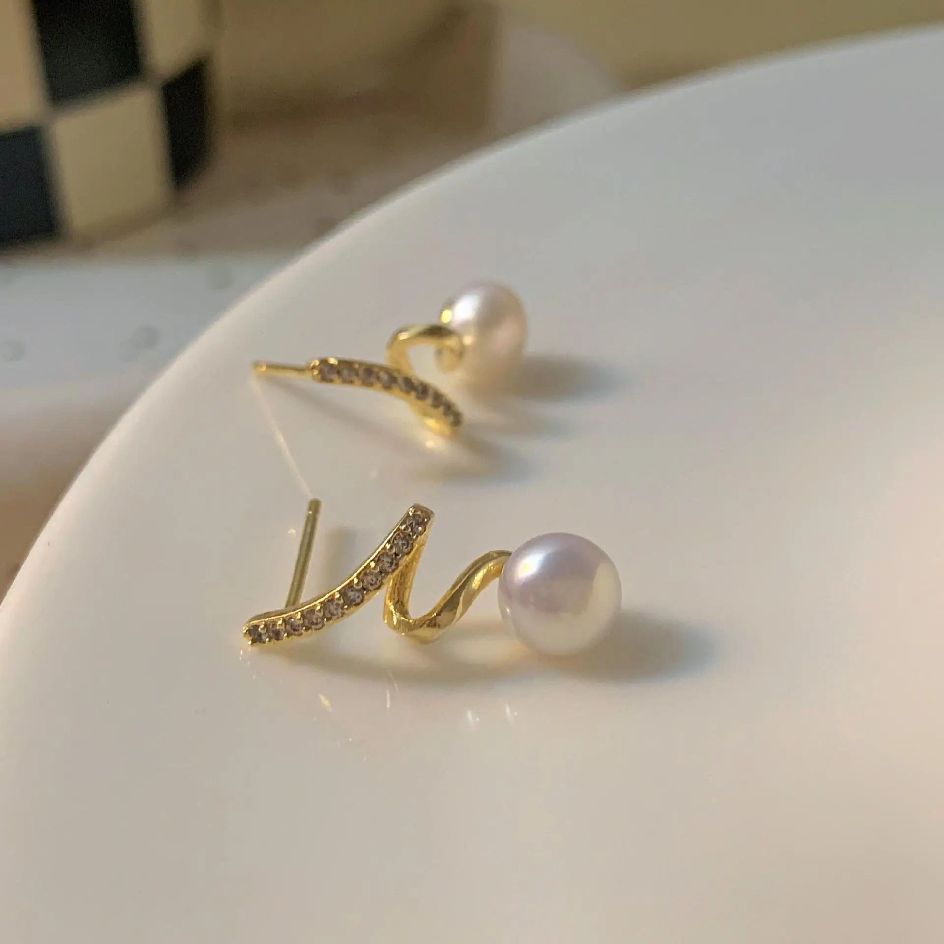 Natural Freshwater Pearl Earrings S925 Silver Needle Seven Mis Tone — feature 12