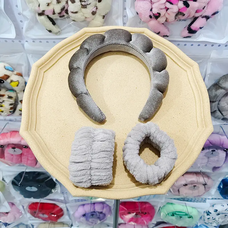 Sponge Skull Top Headband for Women - Image 27