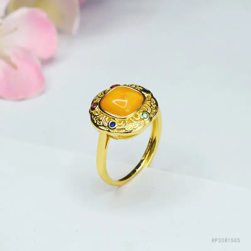 Guan Yu Natural Amber Ring Full Honey Old Beeswax Vintage