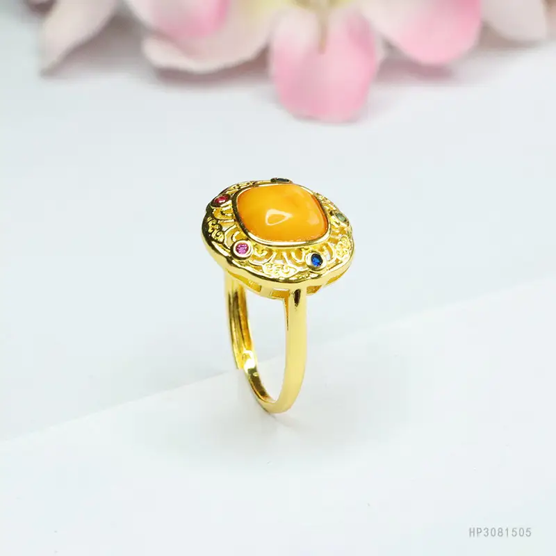 Guan Yu Natural Amber Ring Full Honey Old Beeswax Vintage — feature 8