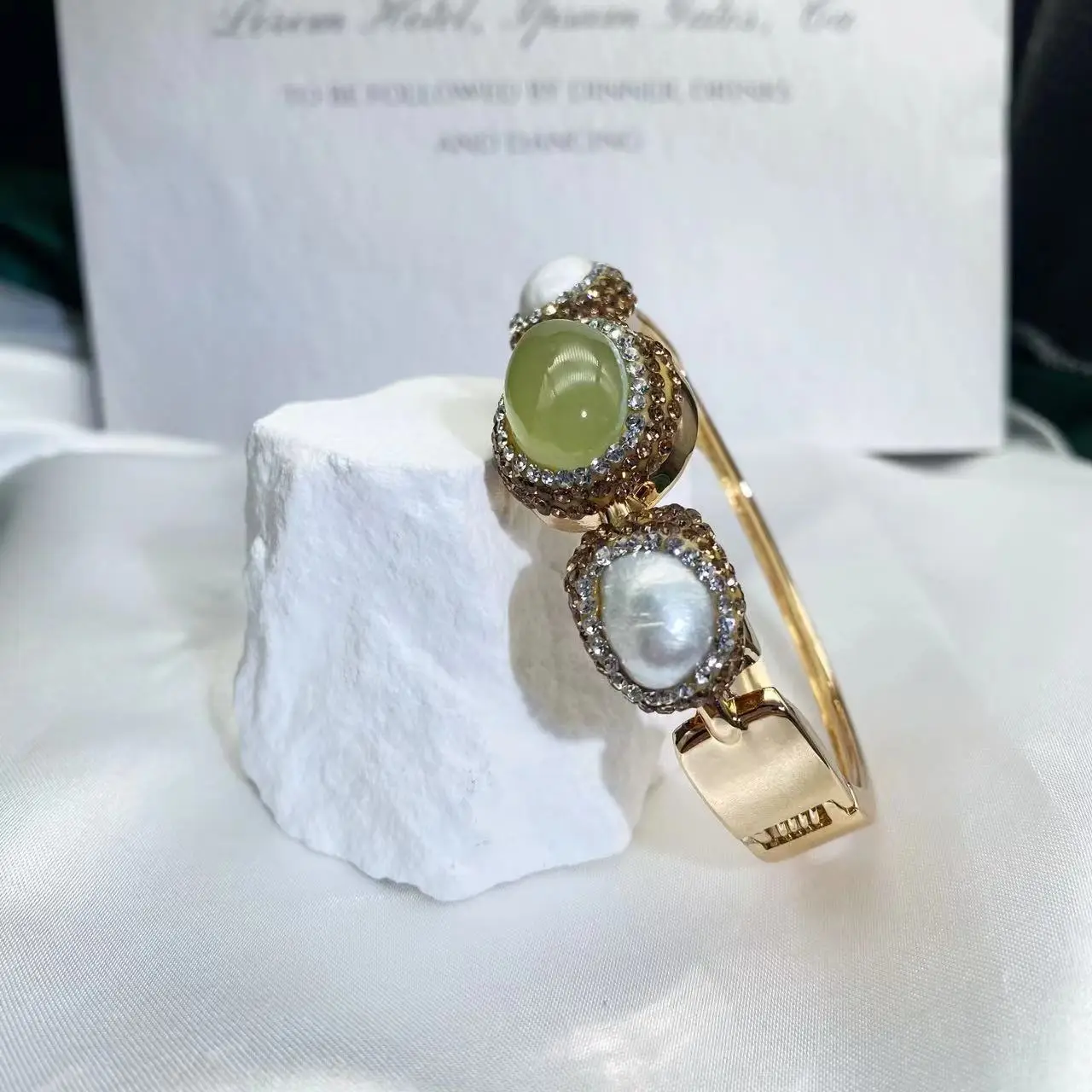 Natural Green Pearl Bracelet for Women — feature 5