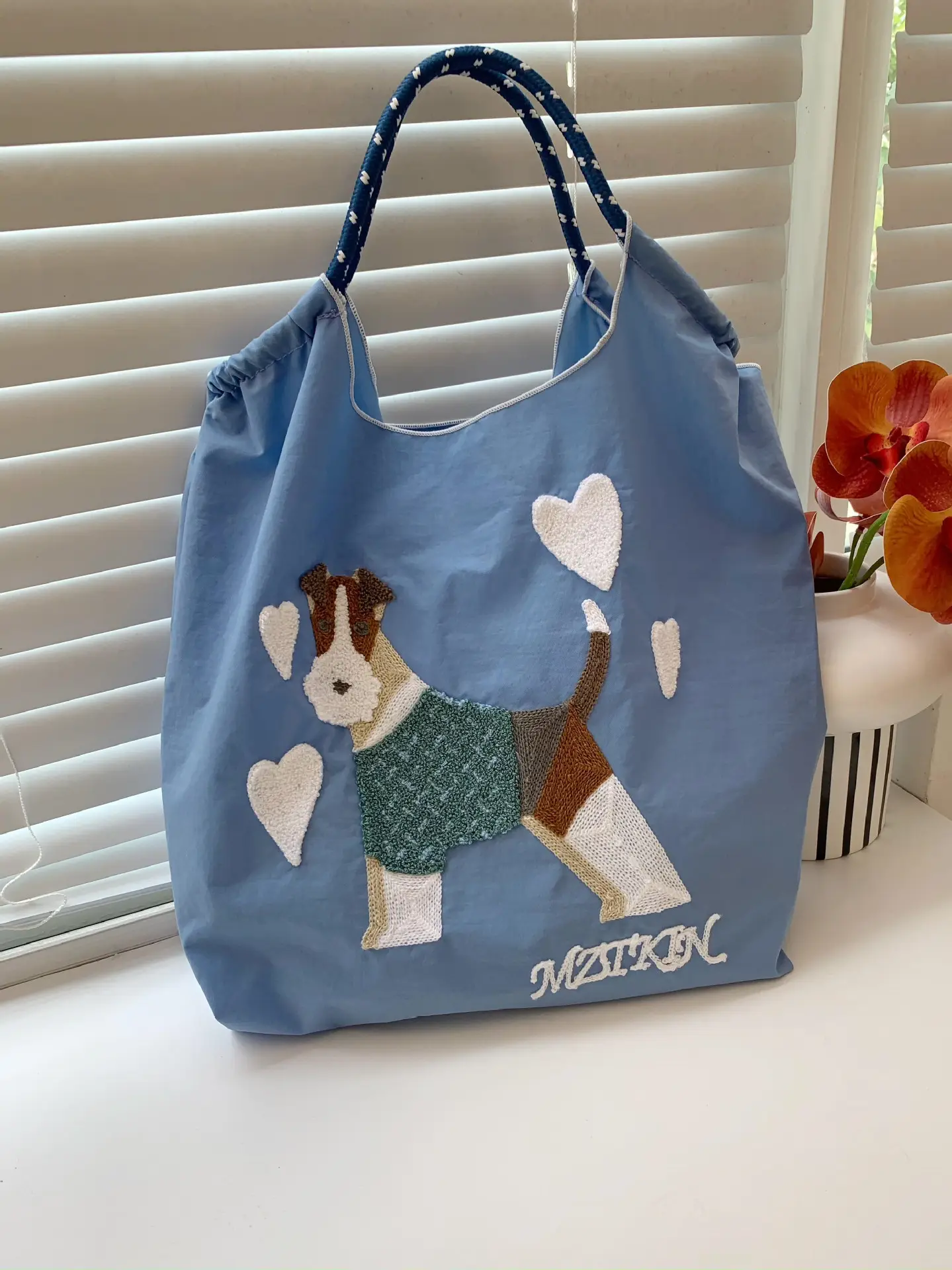 Embroidered Canvas Shopping Bag with Cute Dog Design