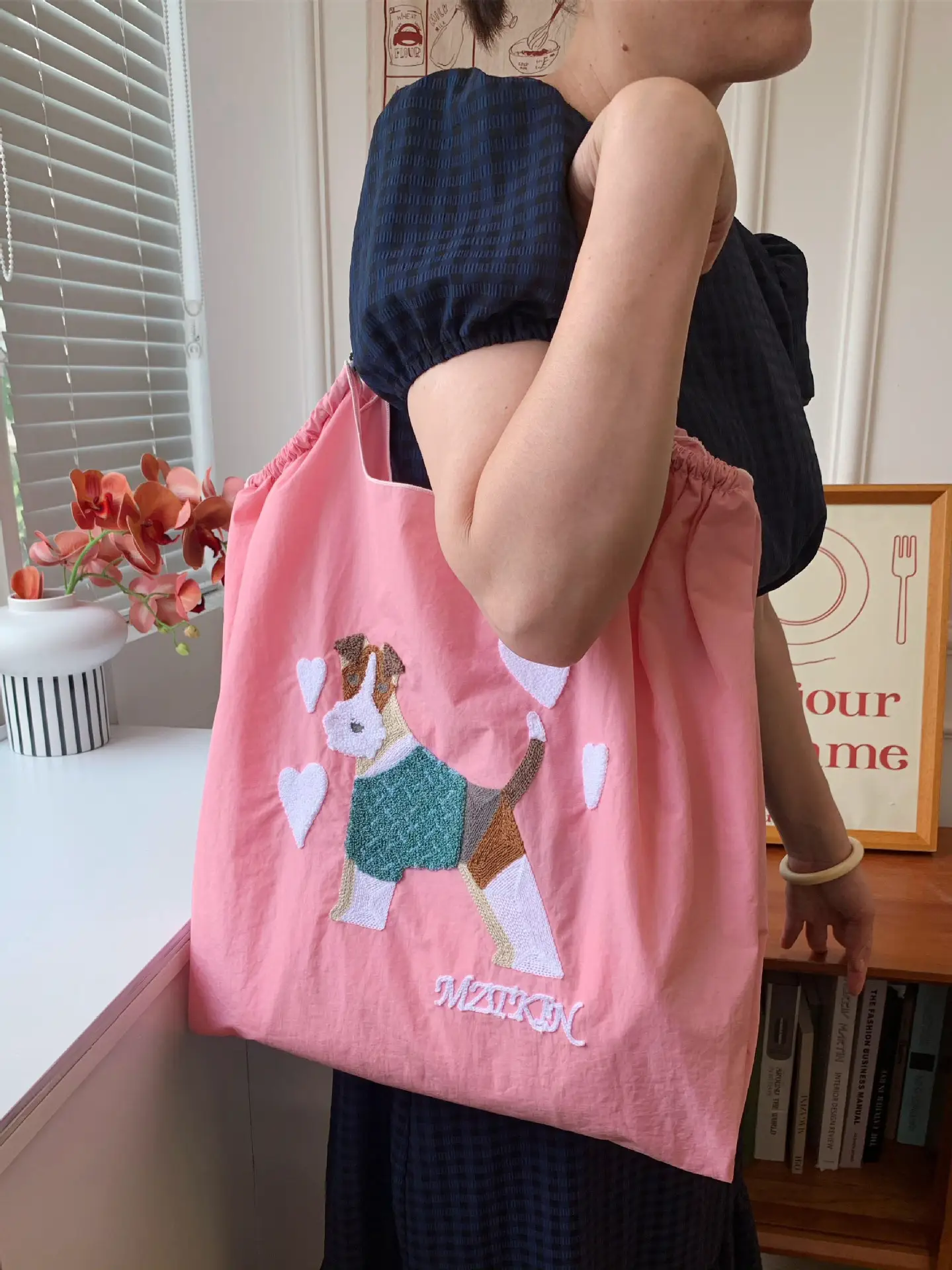 Embroidered Canvas Shopping Bag with Cute Dog Design