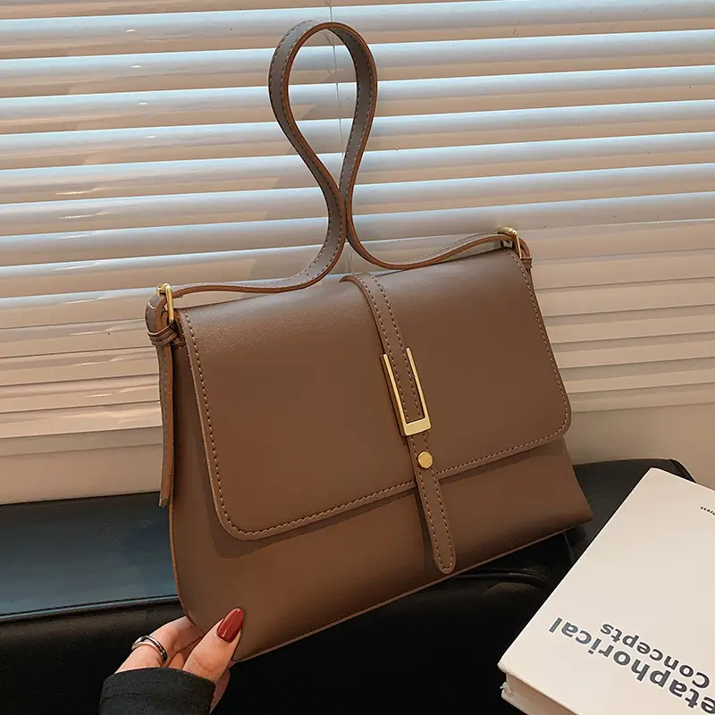 Retro Style Large Shoulder Bag for Women Brown 2026 - Image 6