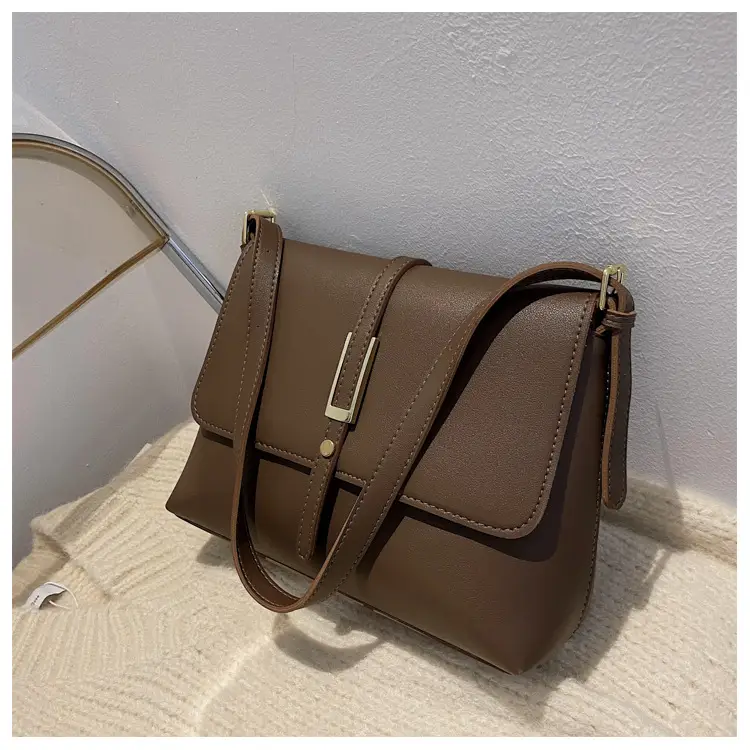Retro Style Large Shoulder Bag for Women Brown 2026 - Image 2