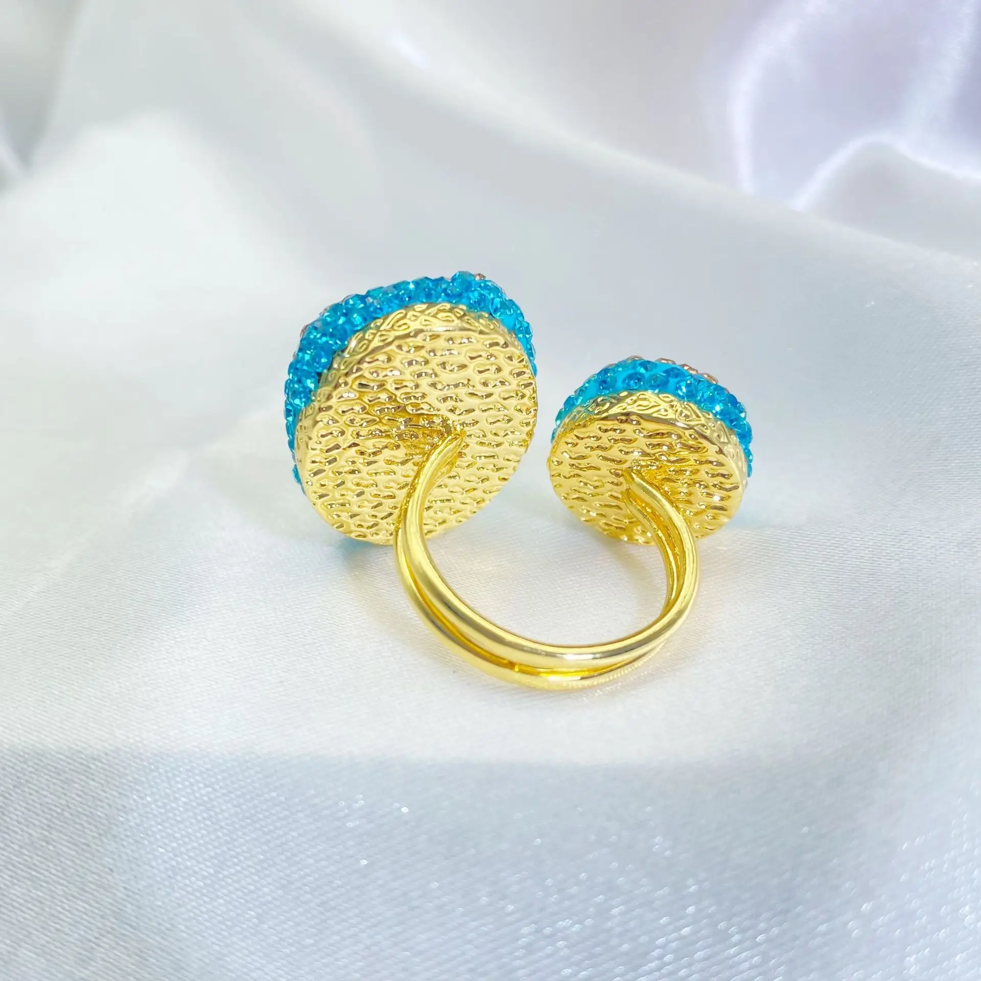 Natural Aquamarine Women's Ring with Pearl & Gold Plated - Image 4