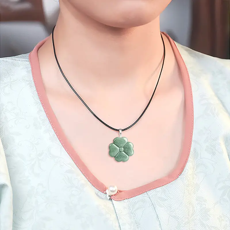 Green Four-Leaf Clover Jade Pendant with Silver Buckle - Image 5