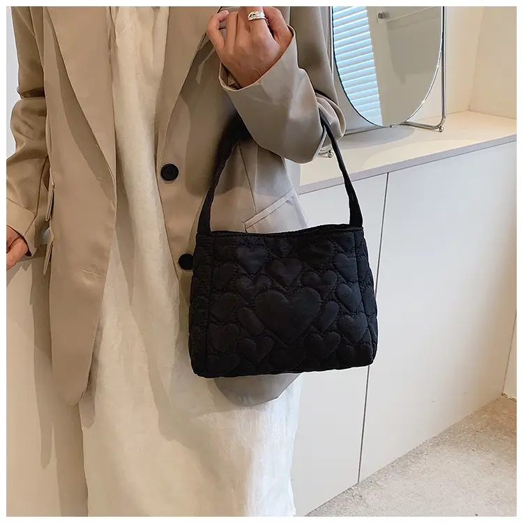 White Quilted Shoulder Bag for Women 2023 Summer — feature 10