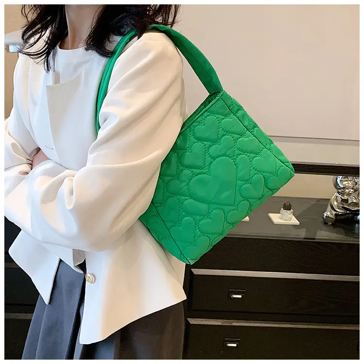 White Quilted Shoulder Bag for Women 2023 Summer — feature 15