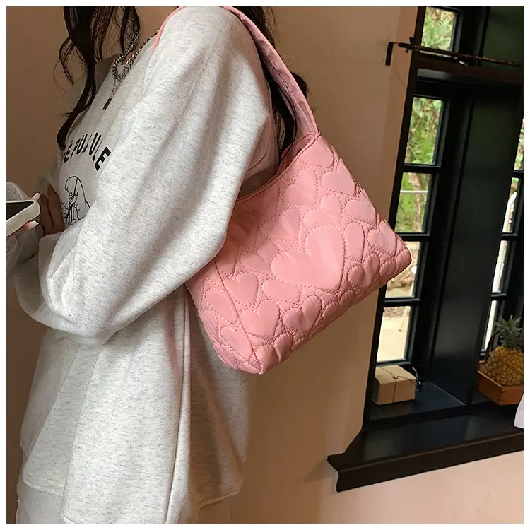 White Quilted Shoulder Bag for Women 2023 Summer — feature 20