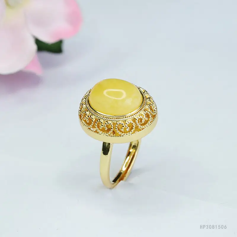 Yellow Honey Amber Ring for Women Vintage Gold Plated — feature 7