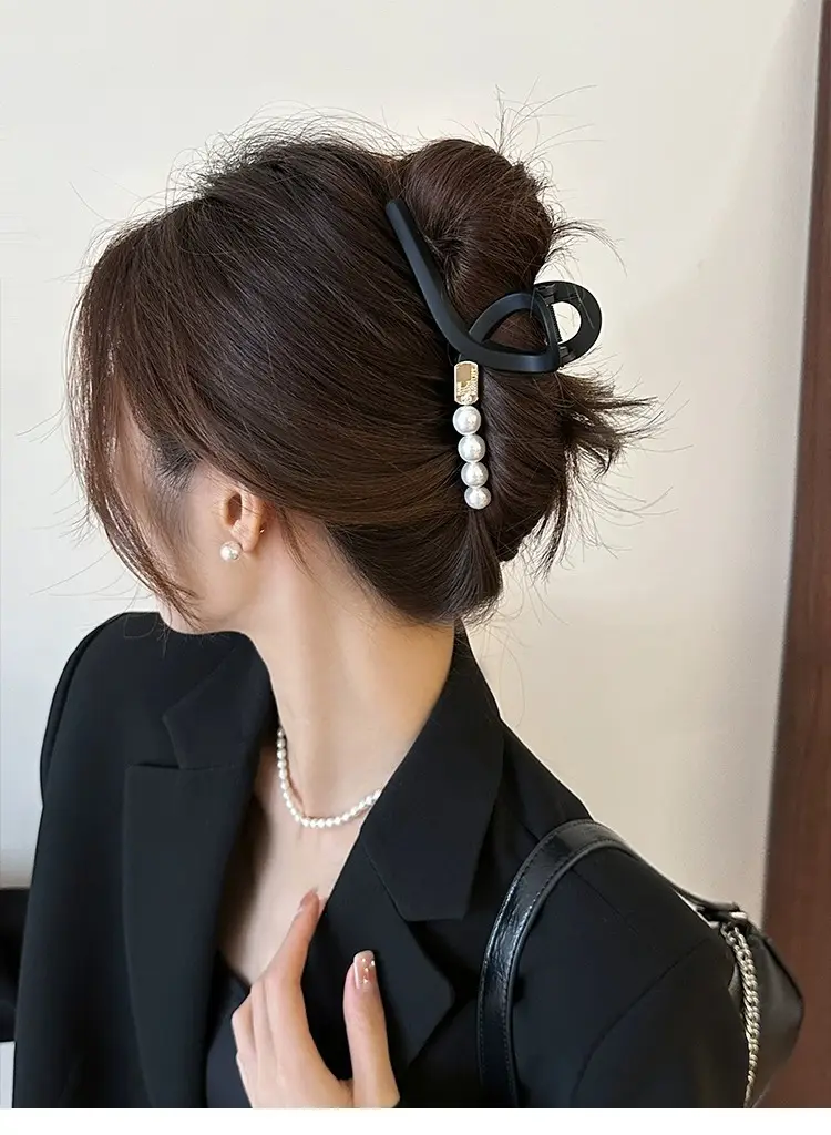 Vintage Korean Matte Hair Clip for Women Large Claw Back — feature 1