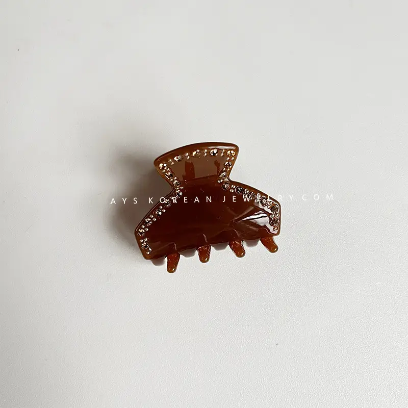 Tortoiseshell Hairpin with Shark Clip Design - Image 10