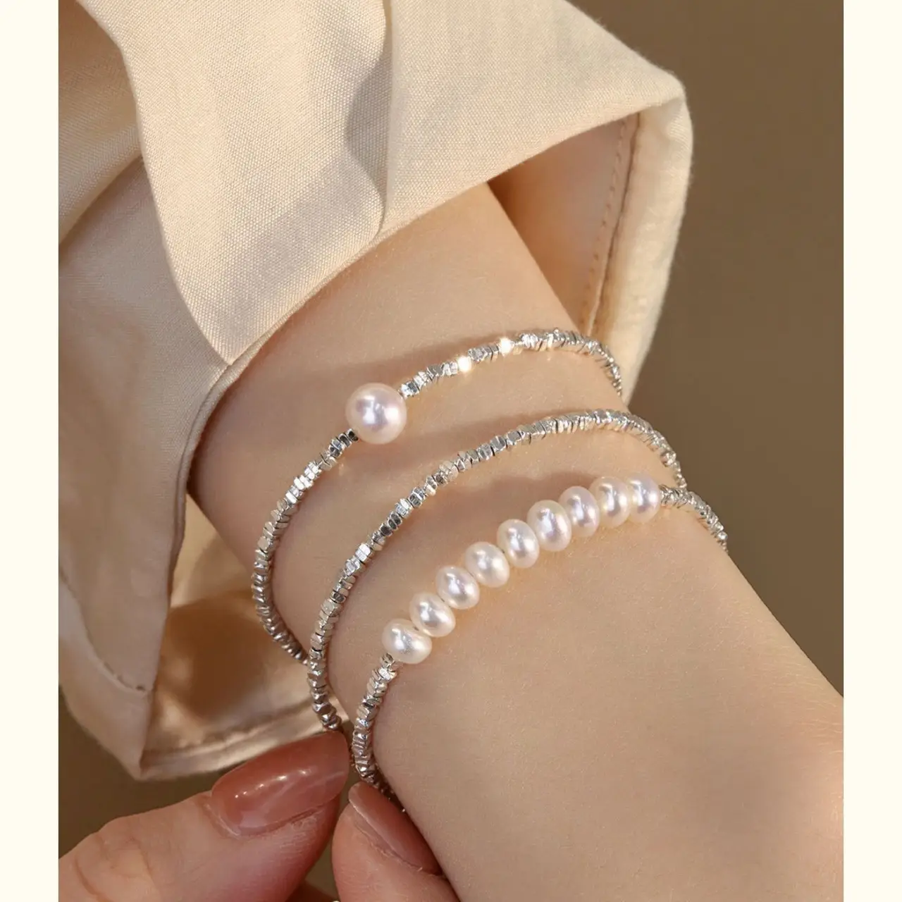 Broken Silver Pearl Niche Bracelet for Women - Image 5