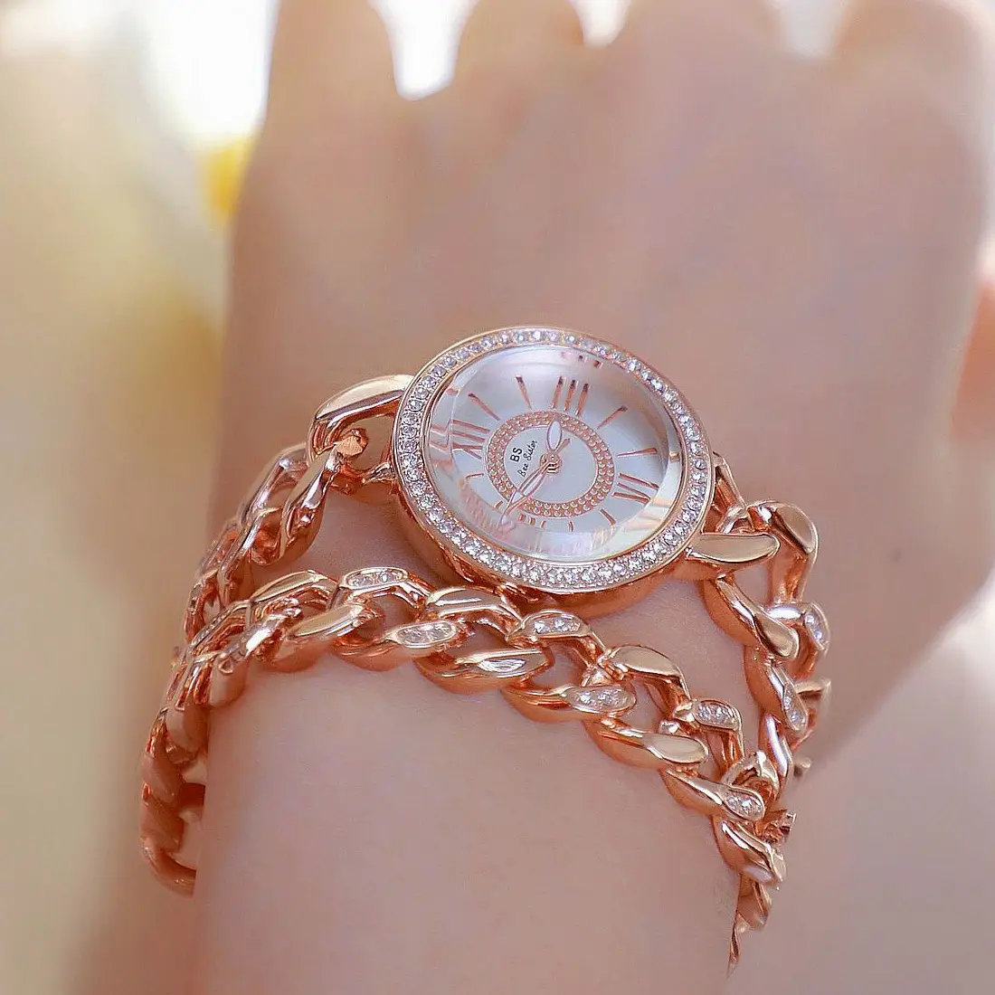 Roses Gold Chain Watch for Women Roman Dial — feature 6