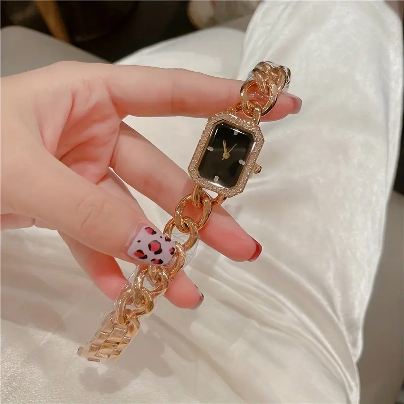 Chanel Style Women's Chain Watch with Diamond Dial — feature 1