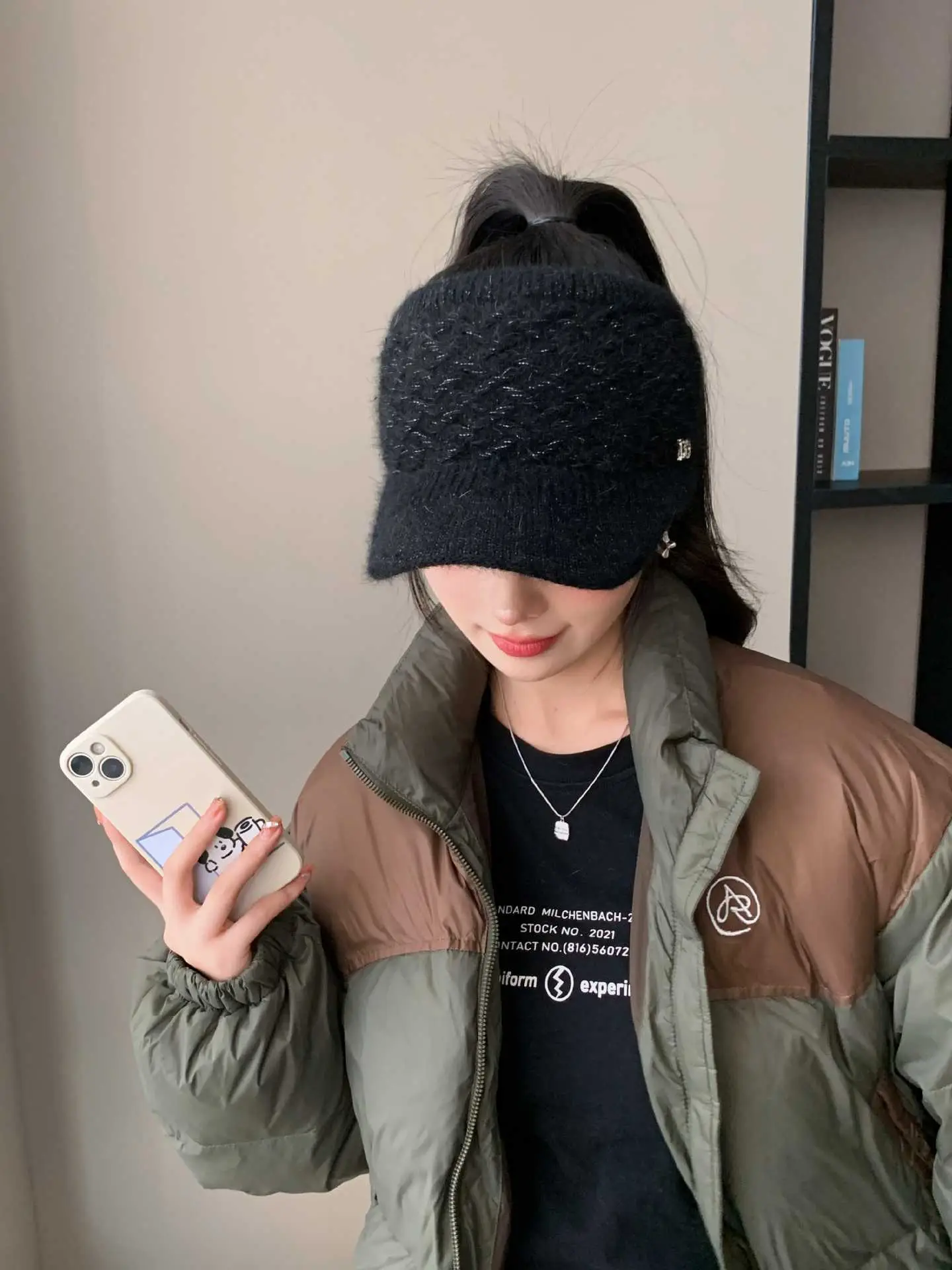 Pink Woolen Knitted Windproof Hat for Women — feature 1
