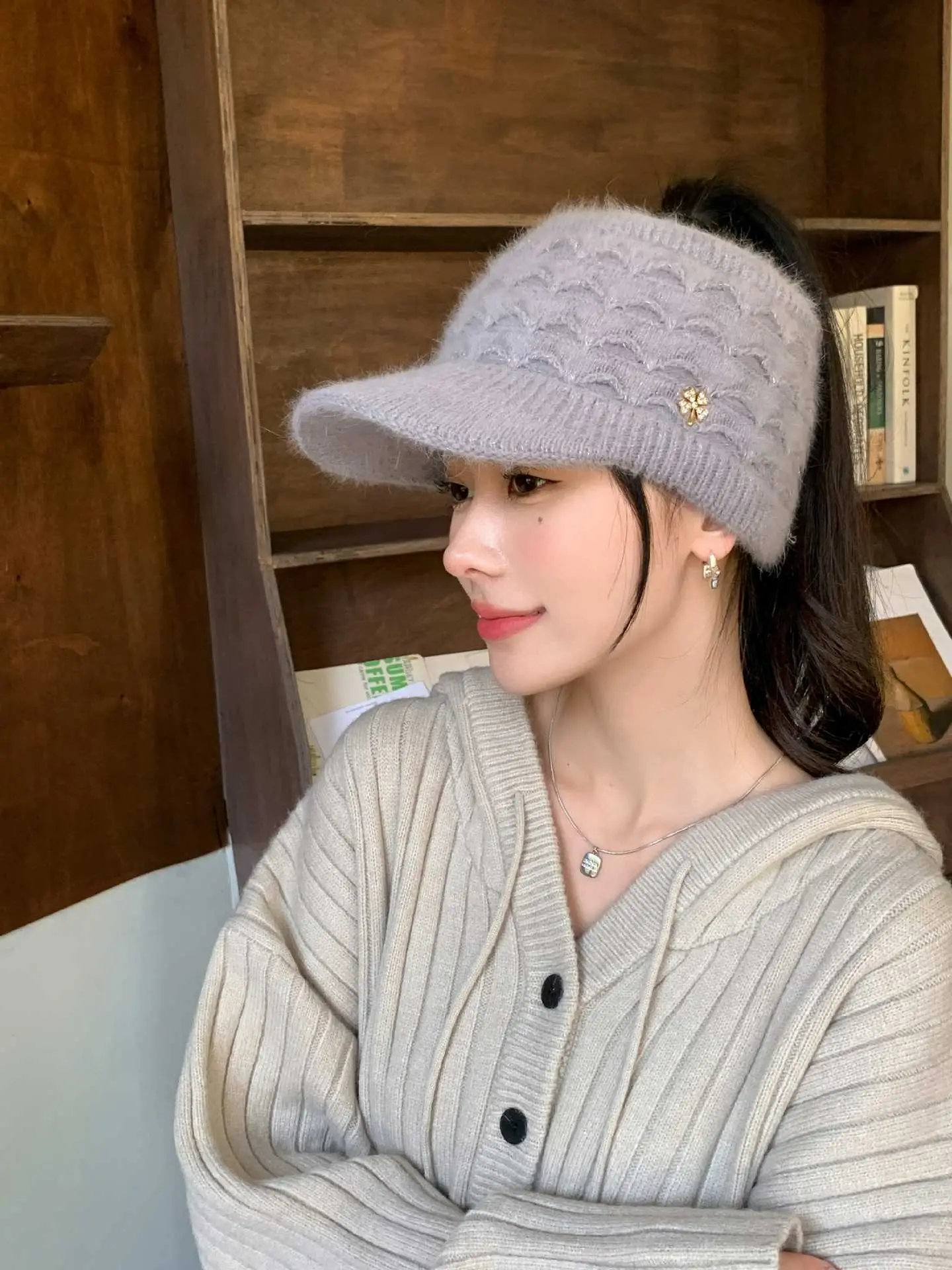 Pink Woolen Knitted Windproof Hat for Women — feature 10