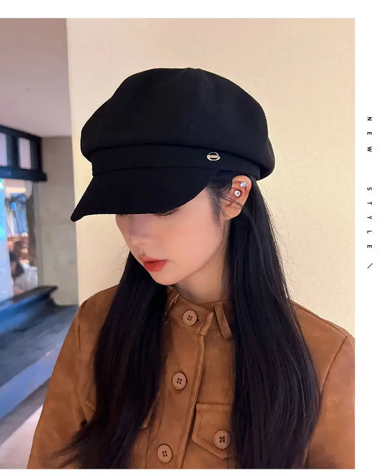Women Winter Newsboy Cap Black Large — feature 17