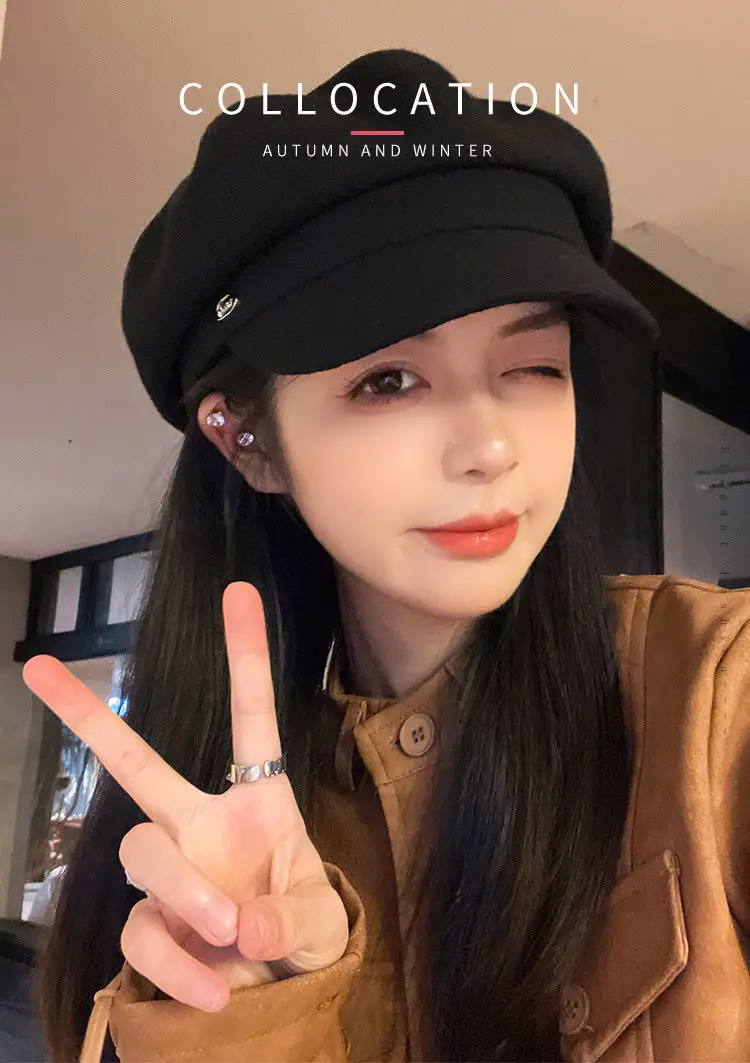 Women Winter Newsboy Cap Black Large — feature 3