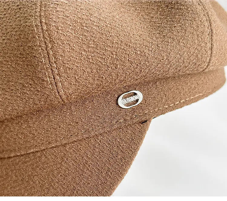 Women Winter Newsboy Cap Black Large — feature 5