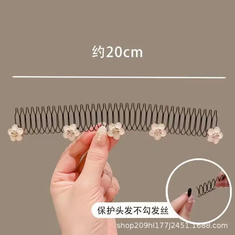 Lala Hair Comb with Flower Decor for Bangs & Updo - Image 4