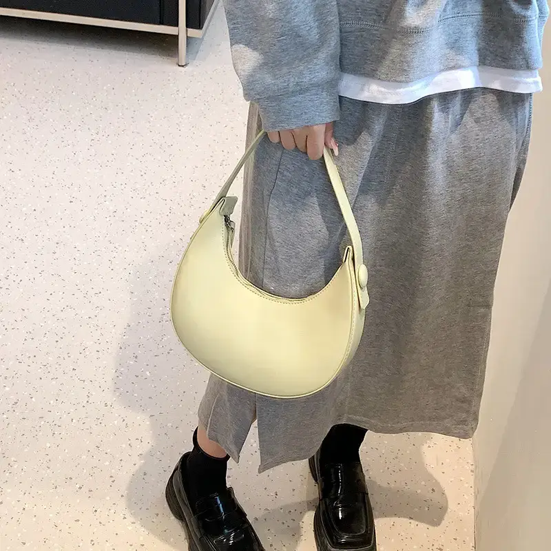 Women's White Retro Shoulder Bag 2025 - Image 8