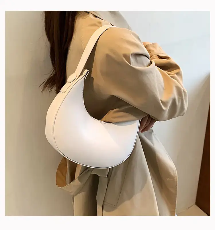 Women's White Retro Shoulder Bag 2025 — feature 30