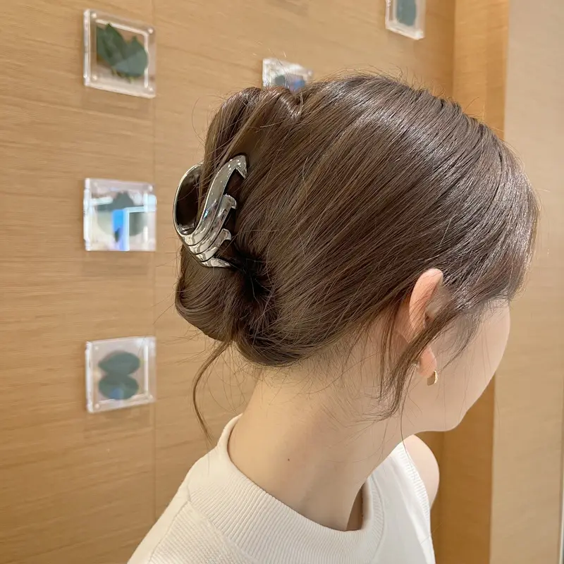 Shark Clip Women's Hairpin Clip Small Size